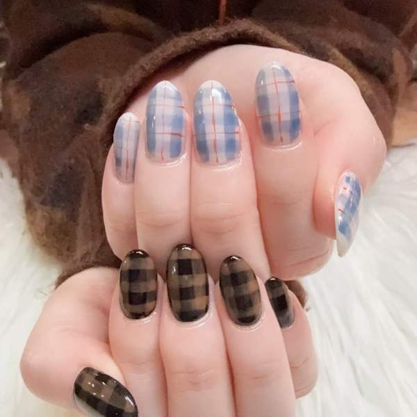 チェックネイル