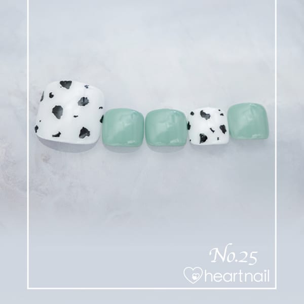 フットネイル：No.25