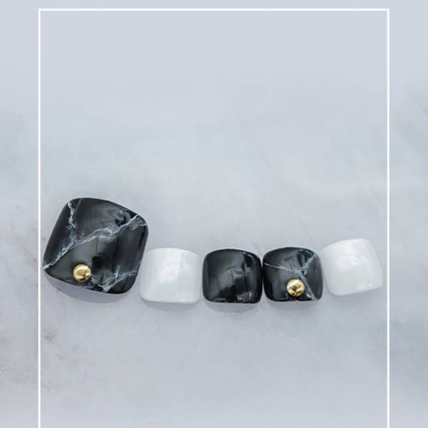 フットネイル：No.32