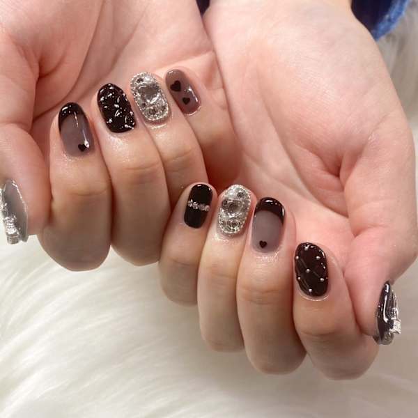 ブラックネイルハートデザイン|ネイルサロン Zina nail 船橋南口【パラジェル/フィルイン導入】