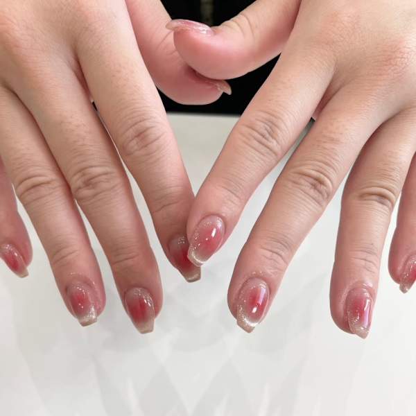 チークマグネイル