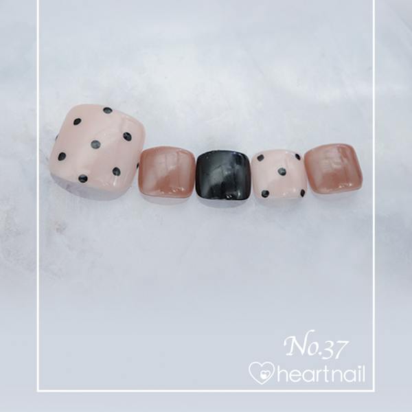 フットネイル：No.37