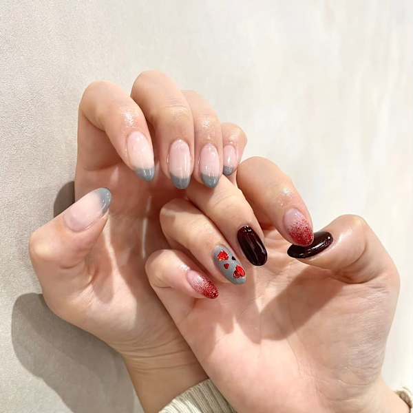 ハートデザインネイル