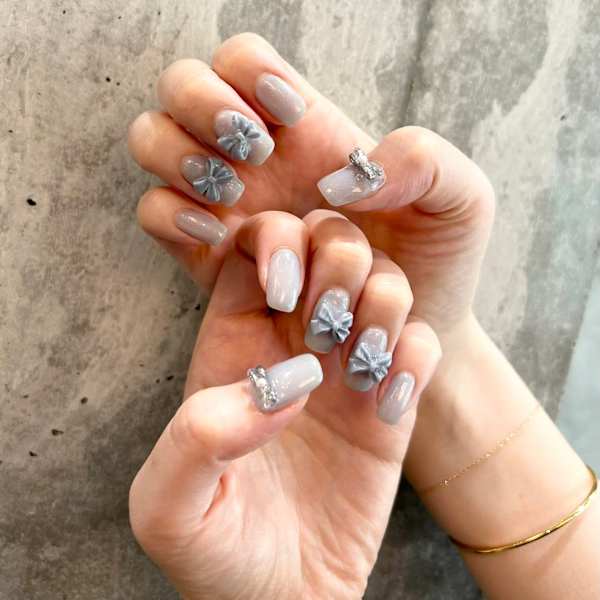 グレーリボンネイル