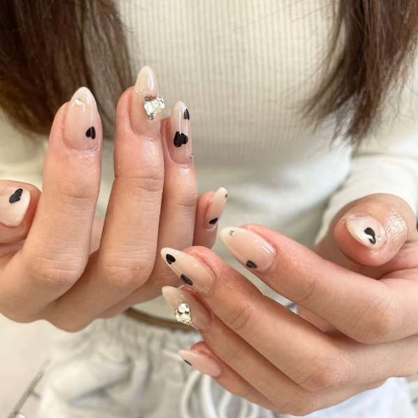 黒ハートネイル