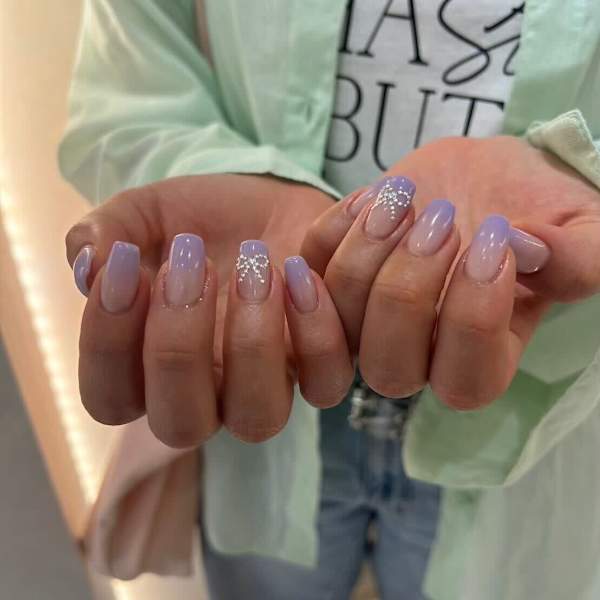 グラデーションネイル