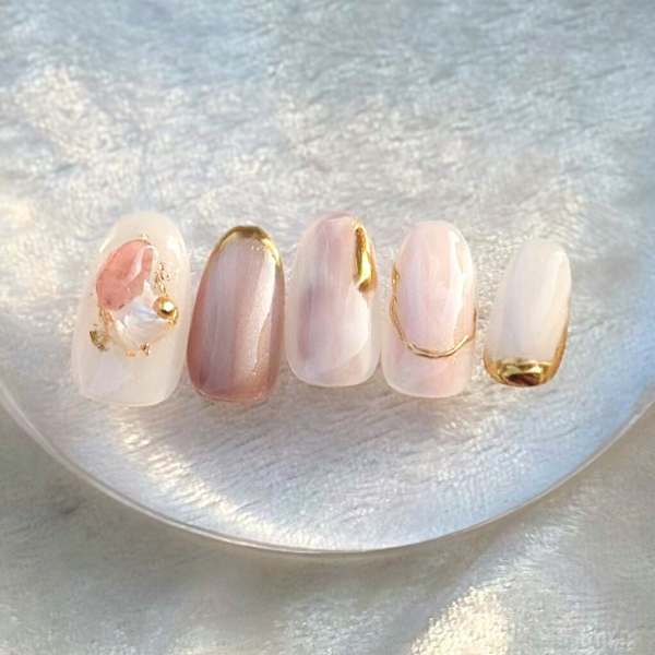 大人フェミニンなニュアンスネイル<定額デザインC>