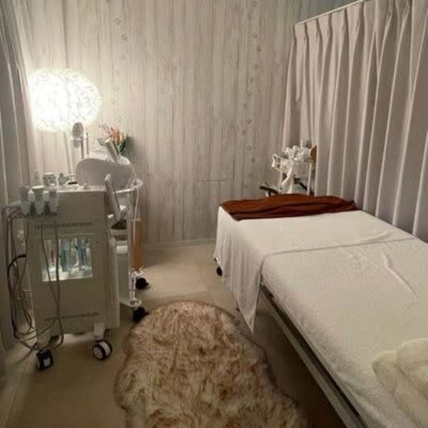 美肌・小顔専門サロン Beauty salon siesta