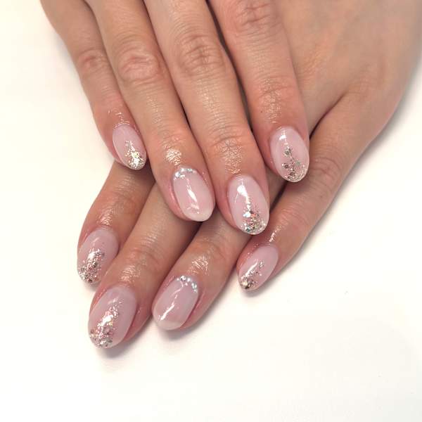 〈シェラック〉ブライダルネイル|MENARD CHAMPS BILEC Nail Salon