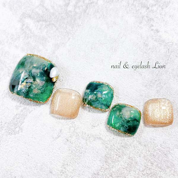 グリーンニュアンスフットデザイン|nail ＆ eyelash Lion 池袋