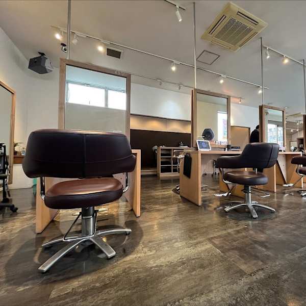 SALONS HAIR 南蔵王店