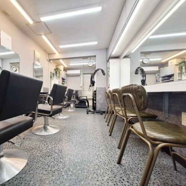 韓国スタイル専門店 MOMO hair shop 新大久保