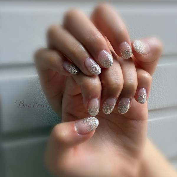 キラキラ〜ネイル