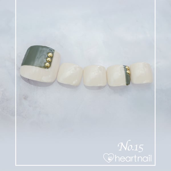 フットネイル：No.15