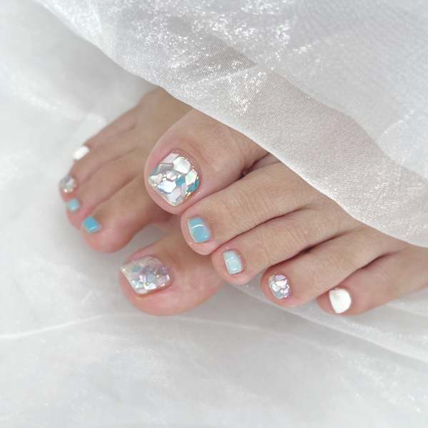 フットネイルデザイン★シェルタイル