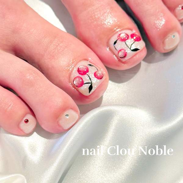 さくらんぼネイル