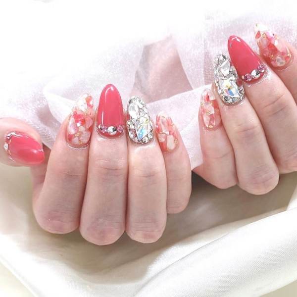 宝石を纏う指先。視線を奪うラグジュアリーネイル|Nail&Eyelash Alcea 上野御徒町店