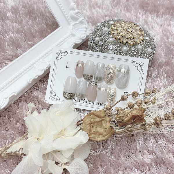 上品にきらめく、ラグジュアリーネイル(オーダーチップ)