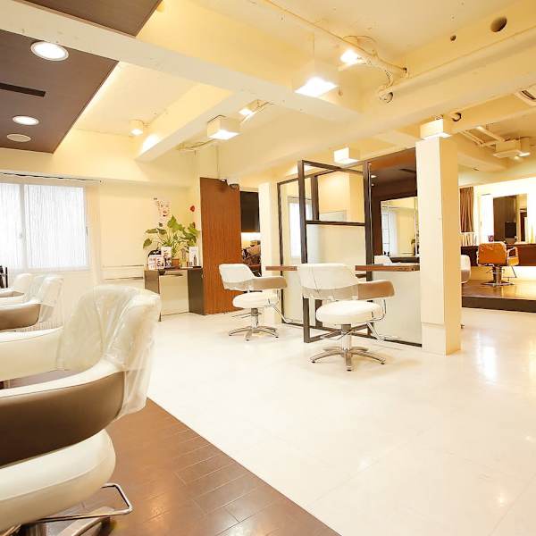Esprit cresc. 駒沢大学駅前店