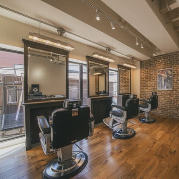 メンズ専門店 BARBERSHOP DALIE third【バーバーショップダリーサード】