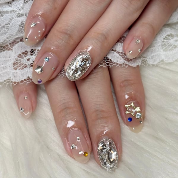 ちゅるん×キラキラネイル