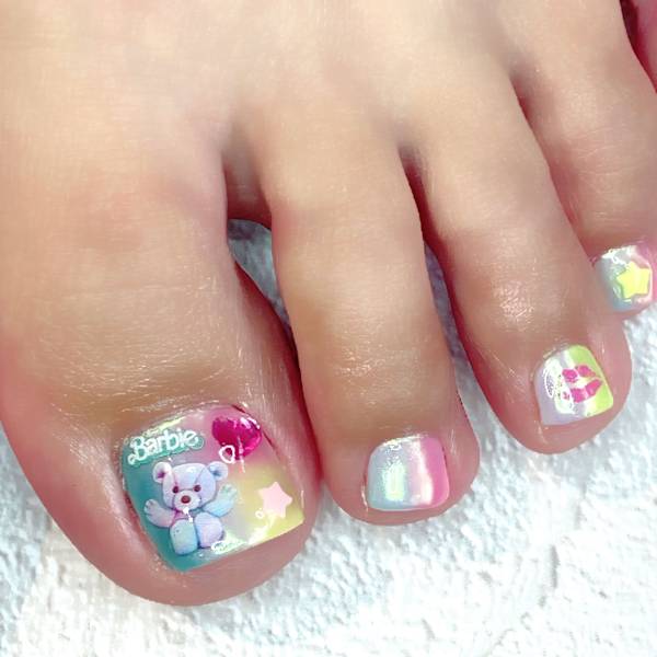 カラフルフットネイル