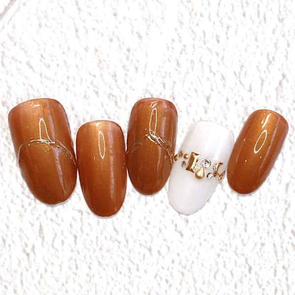 定額シンプルアートデザインネイル＋他店オフ代無料+ドライケア|beauty labo Lore