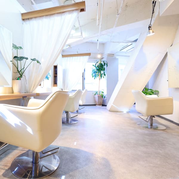 LaLarOomo 新宿 髪質改善×カラー 【ララルーモ】