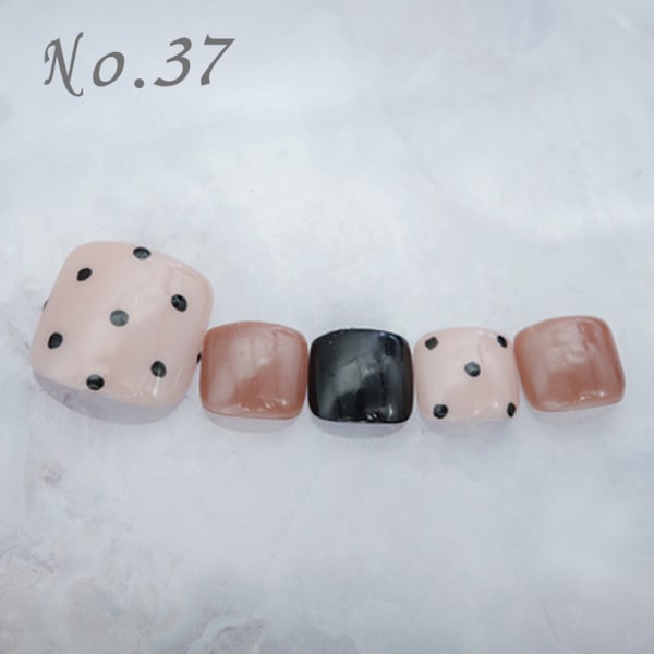 フットネイル：No.37