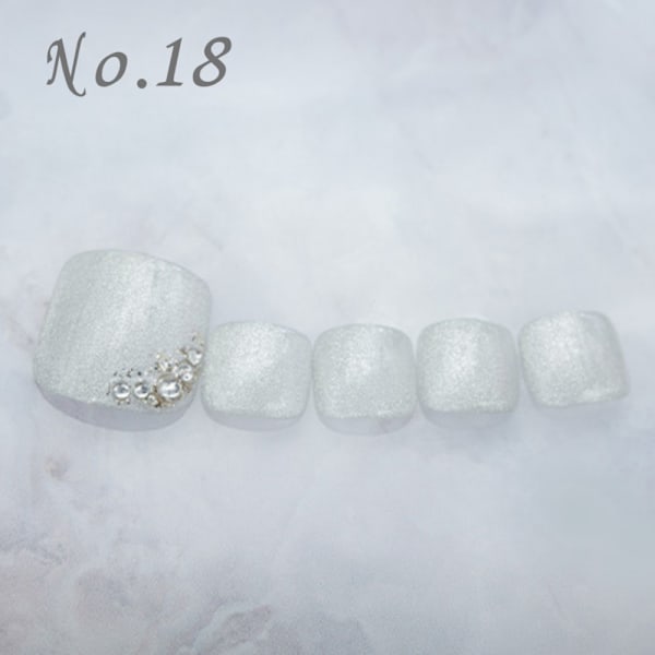 フット：No.18/定額4,400円