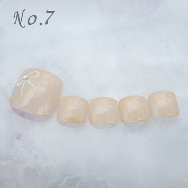 フット：No.7/定額4,400円
