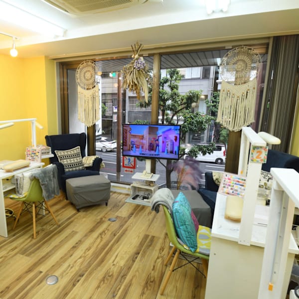 Nailsalon Queen【ネイルサロンクイーン】