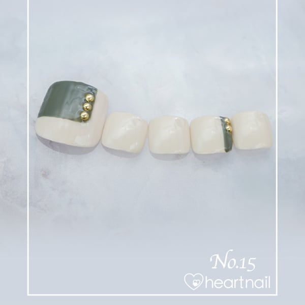 フットネイル：No.15