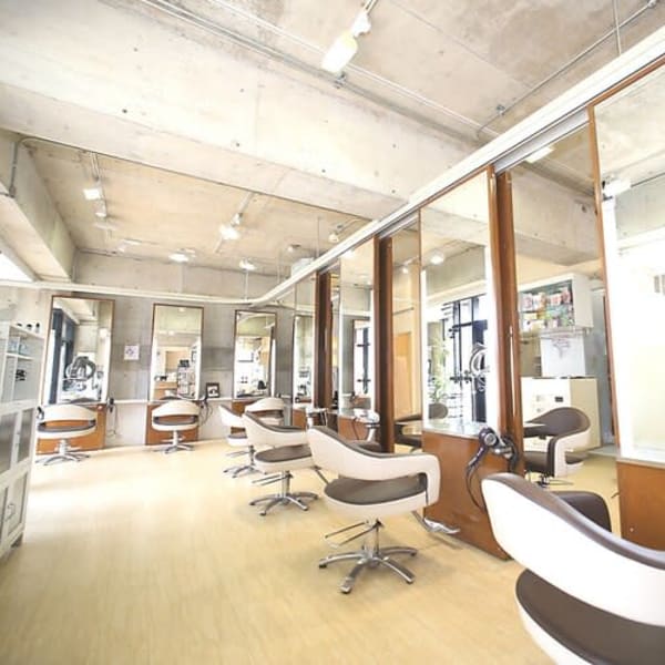 HAIR＆MAKE manis 髪質改善・白髪ぼかし