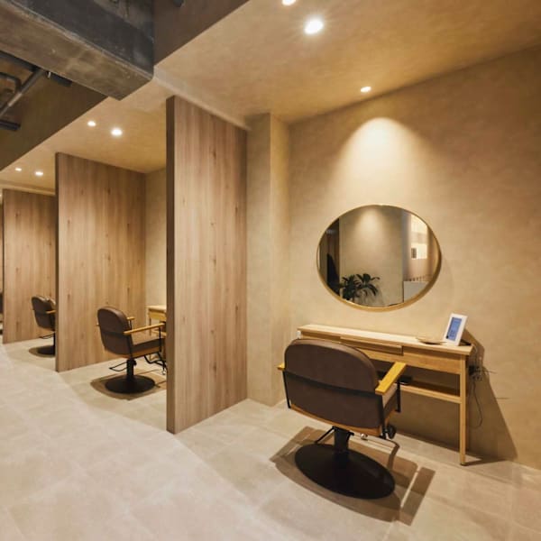 半個室型美容室 Sourire 鹿児島中央店