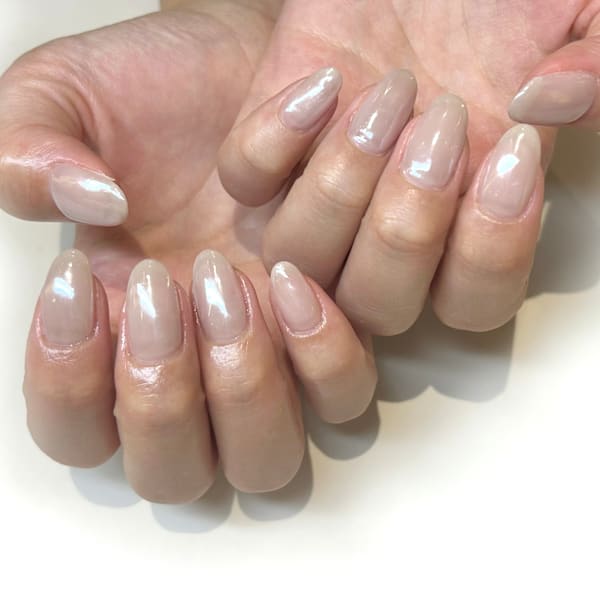 ちゅるんホワイトミラーネイル