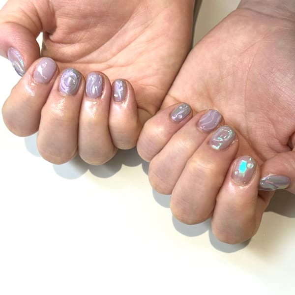 ミラーぷっくりネイル