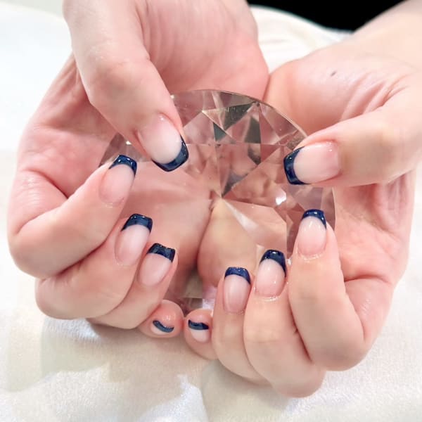 ネイビーフレンチ