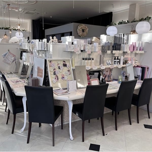 クイーンズゲート昭和パレス店