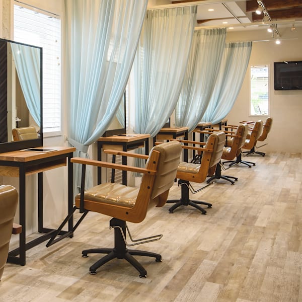 半個室型サロン ilo.hair 北岡崎店