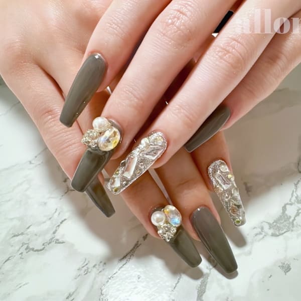 美サロン アロンジェ甲府向町店×ネイル