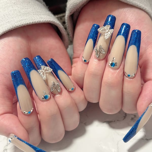 美サロン アロンジェ甲府中央店×ネイル