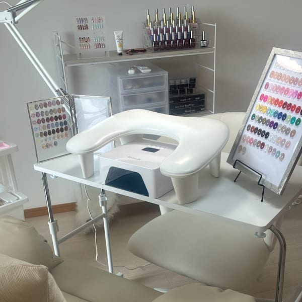 Nail salon Lumo
