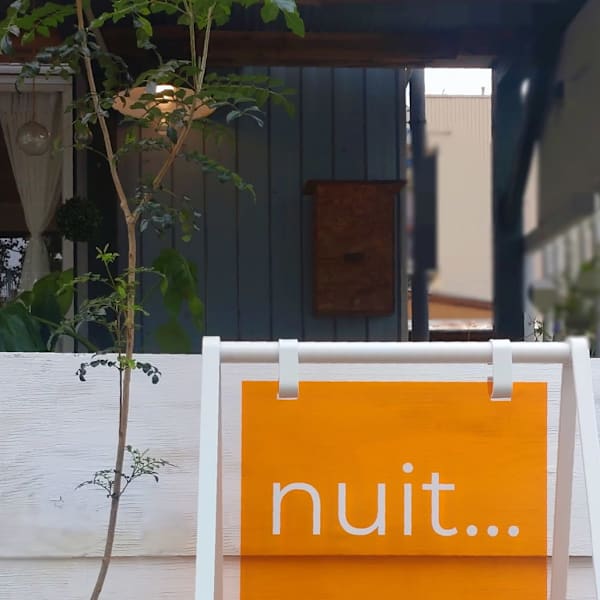 hair and eyelash nuit...