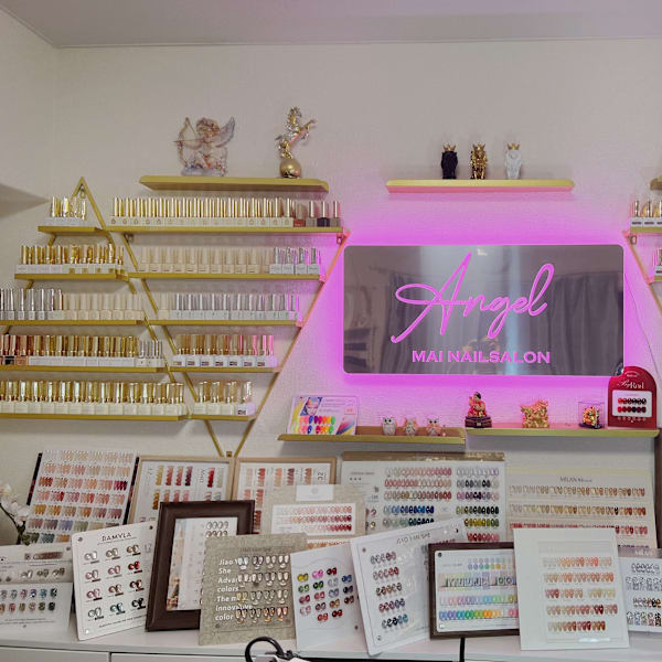 Nail salon. ANGEL