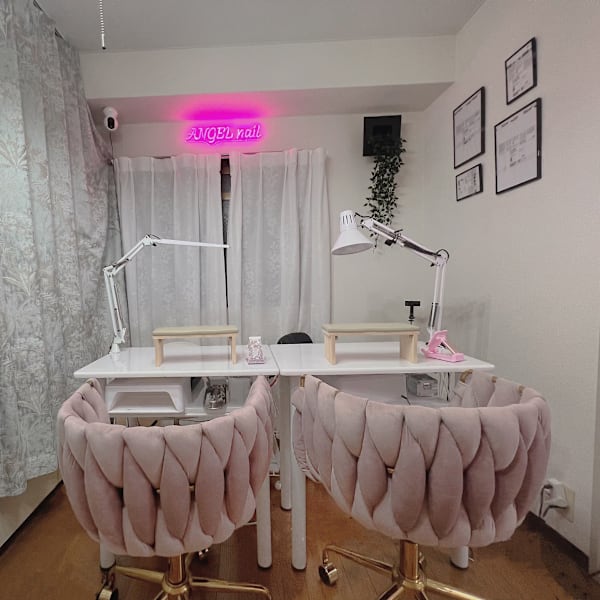 Nail salon. ANGEL