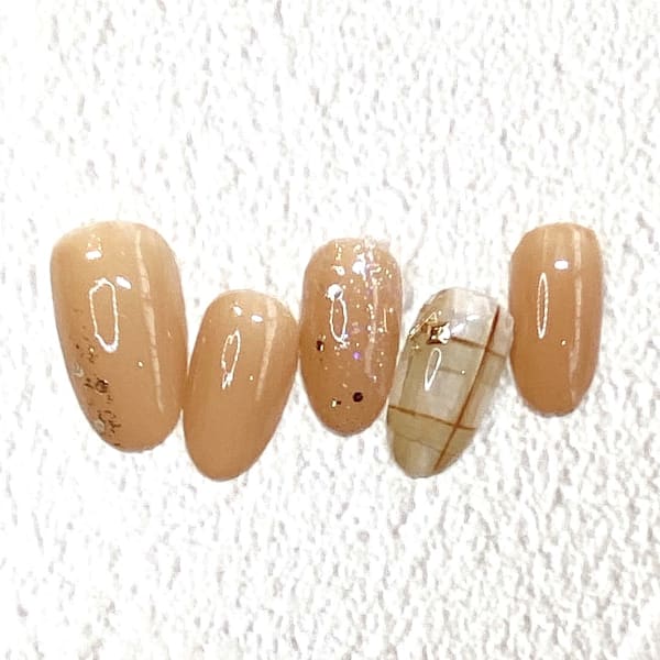 ご新規様限定】定額トレンドデザインネイル＋他店オフ代無料