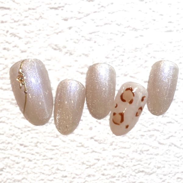 定額シンプルアートデザインネイル+他店オフ無料