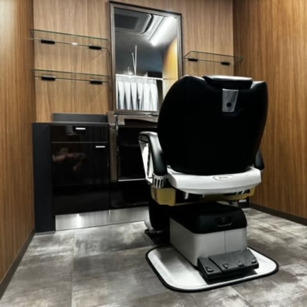 BARBER-BAR 四谷店