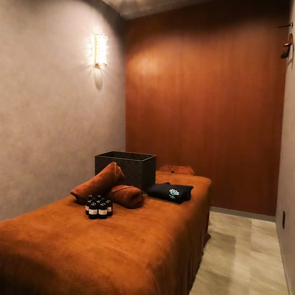 プレミアムサロン リスブラン 日本橋浜町明治座前店